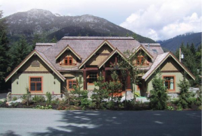 Whistler Alpine Chalet Retreat & Wellness Whistler